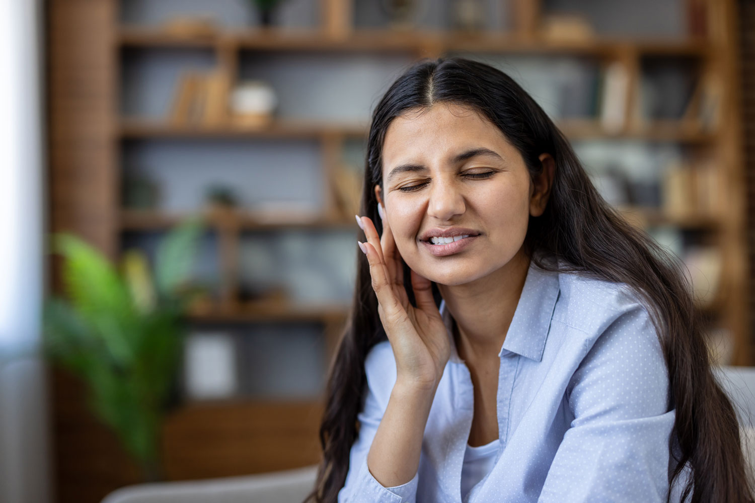 Why Does My Face Hurt? 10 Common Causes of Facial Pain